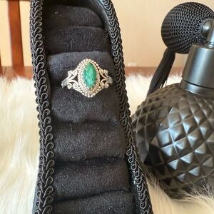 C23 Elegant Natural Green Onyx Gemstone Ring set in a 92.5% Silver Setting